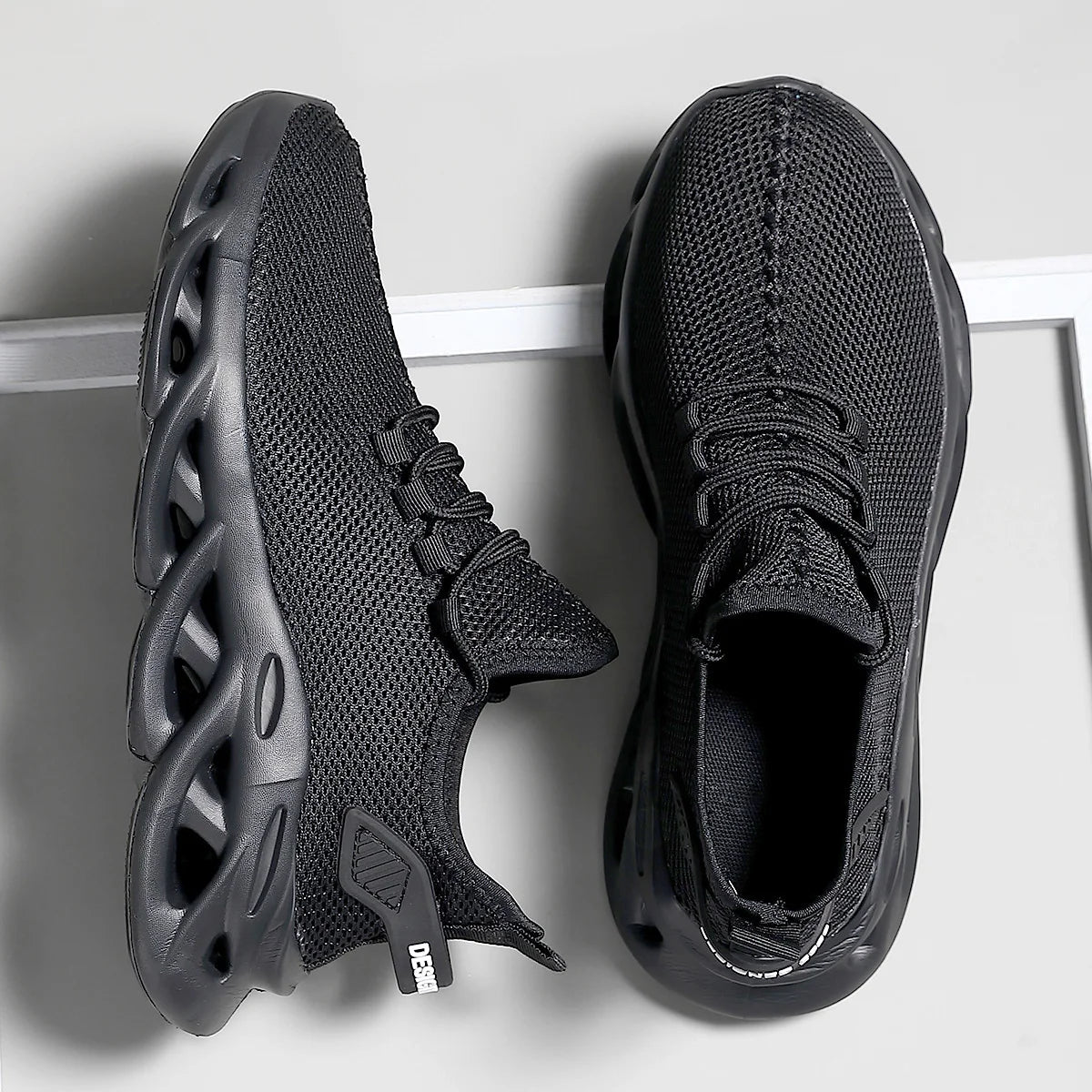 Men’s Breathable Mesh Running Sneakers – Lightweight Casual Athletic Shoes for Walking, Jogging & Outdoor Wear