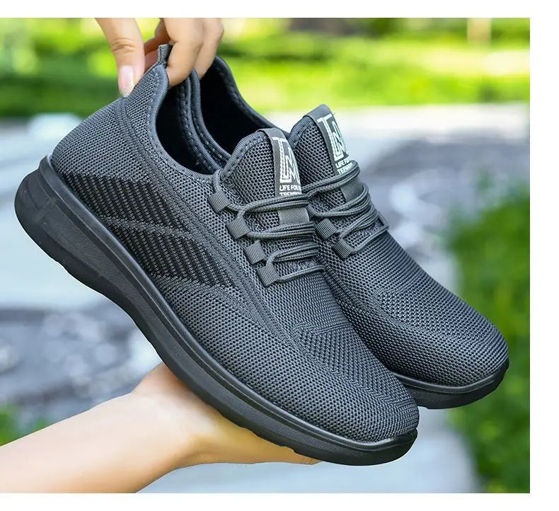 Men’s Lightweight Canvas Sneakers – Comfortable Casual Summer Shoes