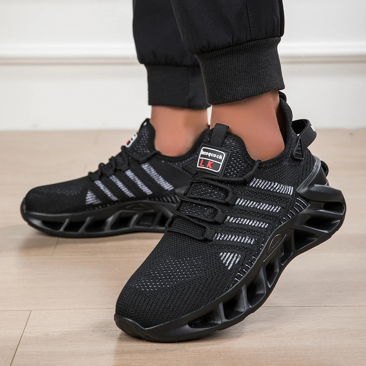 Men’s Breathable Lace-Up Sneakers – Comfortable Thick Sole Casual Sports Shoes
